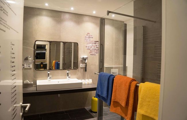 Hotel Glockenspitze Sanitärbereich Referenzen Lichtpartner GmbH & Co. KG