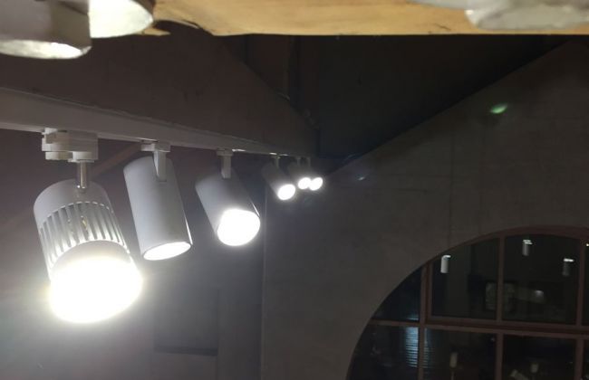 Kirche wird zum Sendesaal Referenzen Lichtpartner GmbH & Co. KG